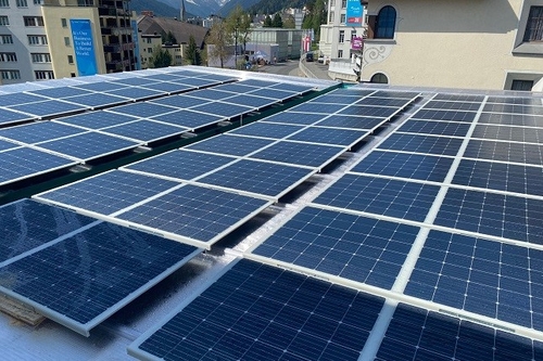 son şirket davası hakkında SABIC VE SOLARGE VİTRİNİNİN GELİŞTİRİLMESİ VE HAFİF, YUVARLAK GÜNEŞ PANELLERİNİN TİCARETİNE ALINMASI